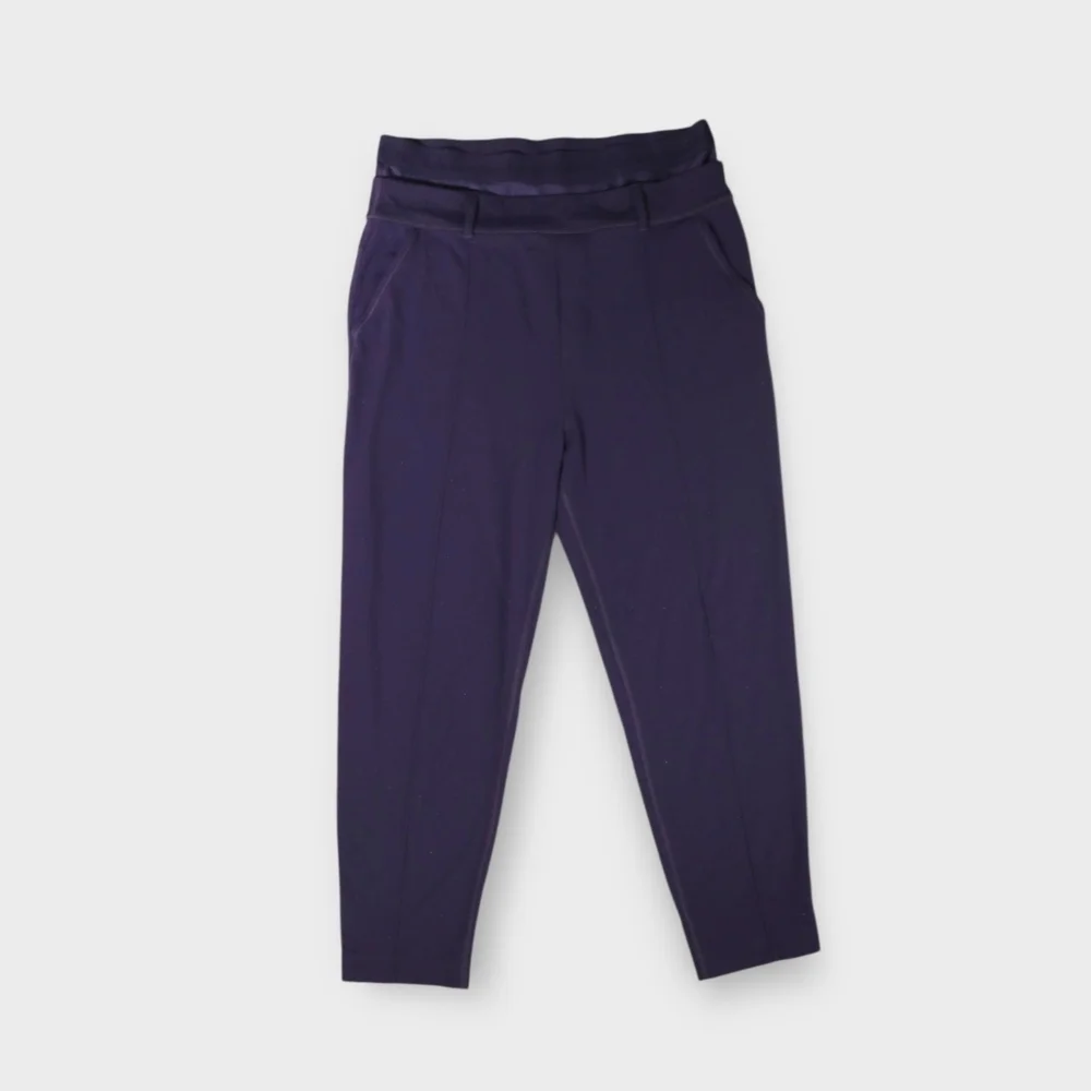 Rare Lululemon Exquisite Trouser CropShine Dot Black Grape W6E22S Wm Sz 8 2014